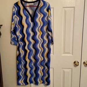 Women’s wave print dress